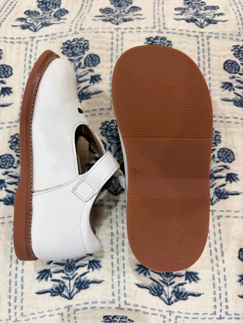 GINFIVE Toddler Mary Jane Shoes with Decorative Cutouts